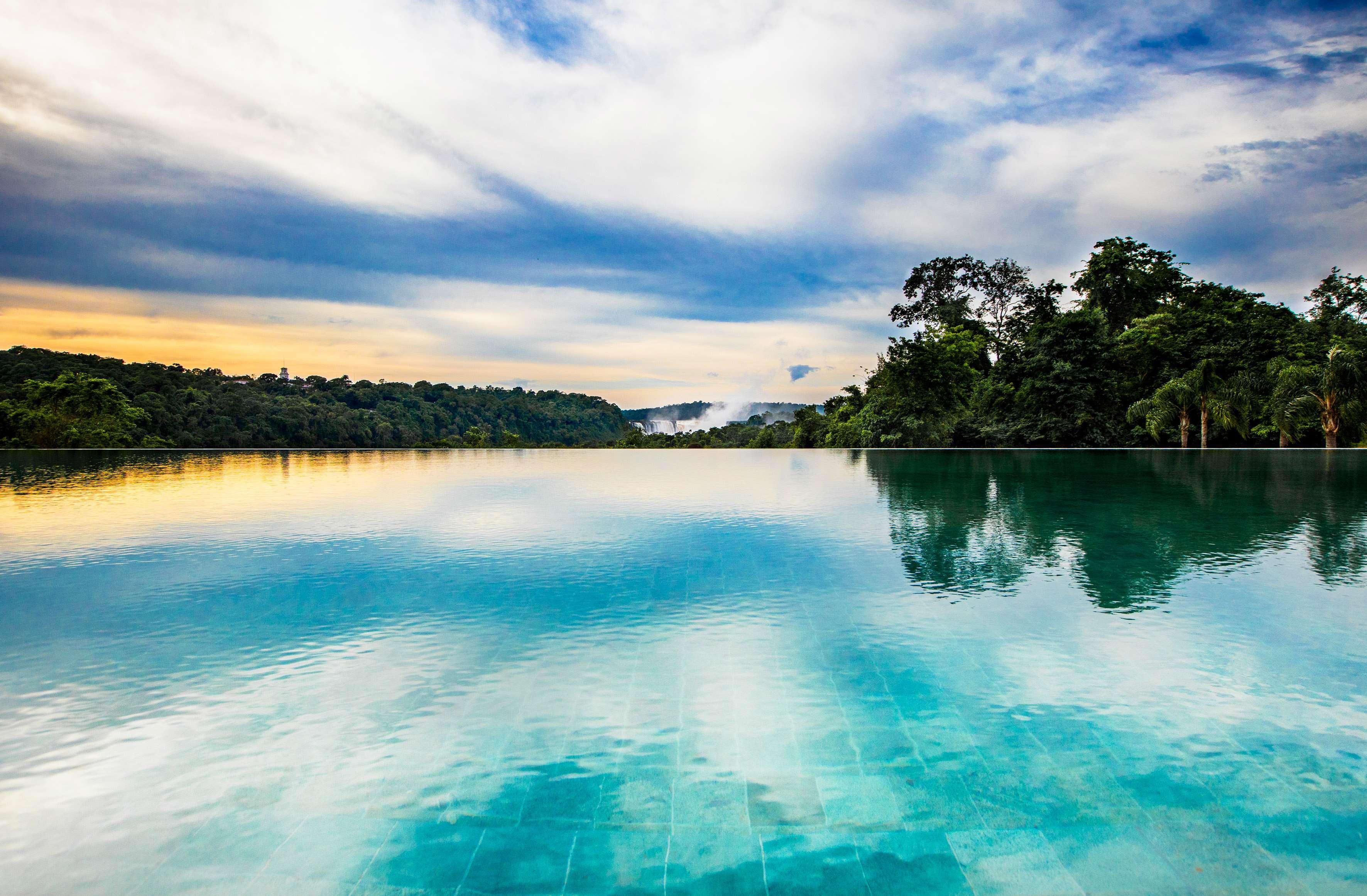 Hotel Gran Melia Iguazu à Puerto Iguazú Extérieur photo The Blue Lagoon