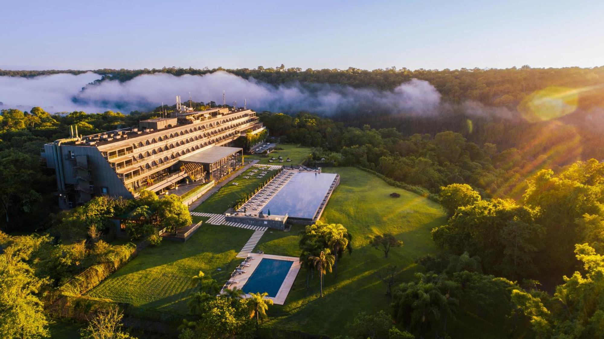 Hotel Gran Melia Iguazu à Puerto Iguazú Extérieur photo Aerial view of the hotel